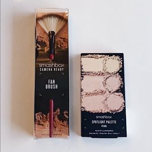 Smashbox Highlighter Spotlight Palette & Fan Brush